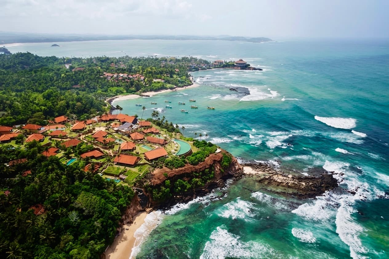 Private transfer from Colombo Airport (CMB) to Weligama