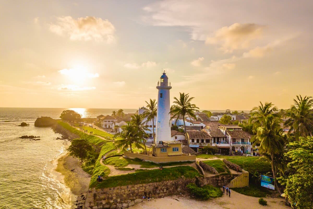 Private transfer from Colombo Airport (CMB) to Galle