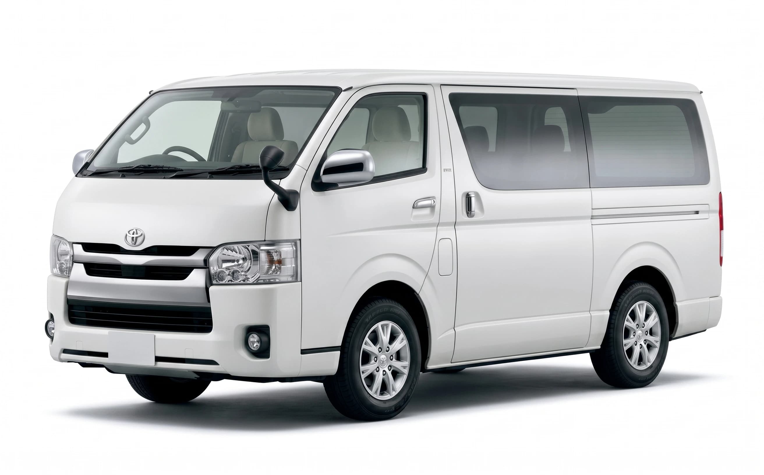 KDH 9 seater van for Sri Lanka group travel